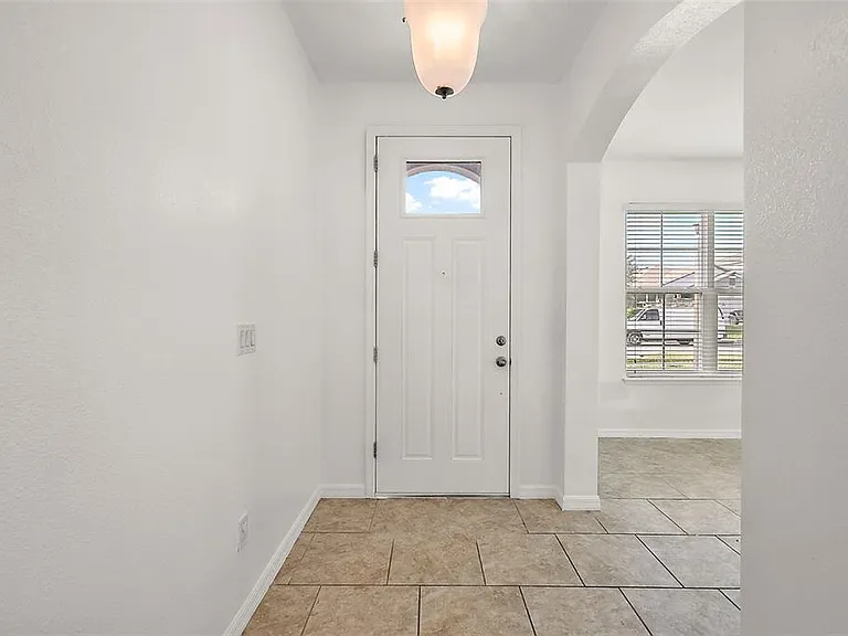 16459 Centipede St — Photo 8