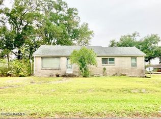 706 W 14th St, Crowley, LA 70526