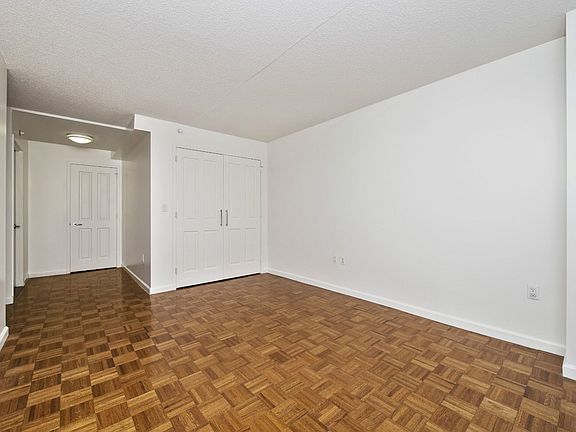 3rd image of 300 W 135th St APT 6Q