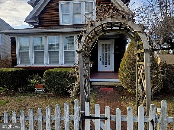 3rd image of 1900 3rd Ave
