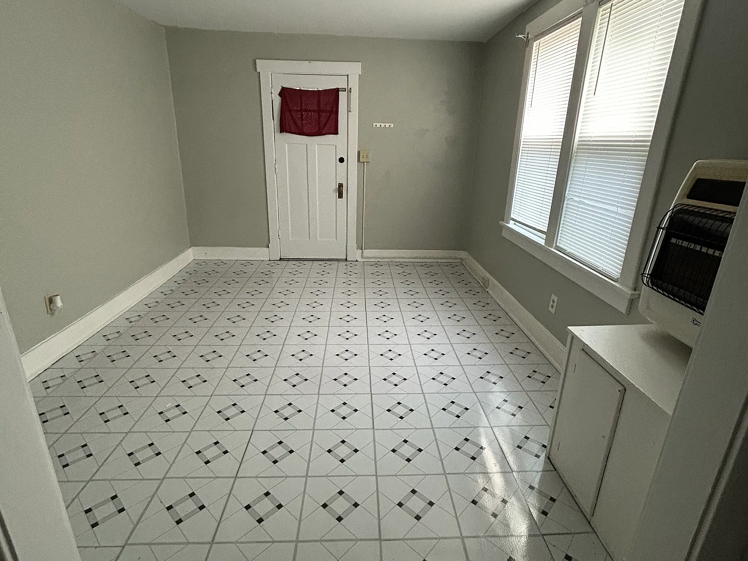 16 Weber St — Photo 1