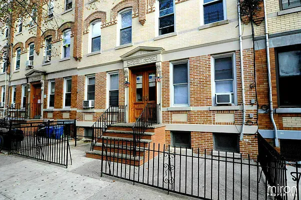 Rented by Miron Properties | media 19