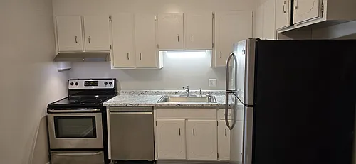 112 Charles St #8 Photo 1