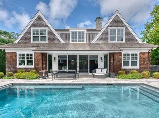 202 Halsey St, Southampton, NY 11968