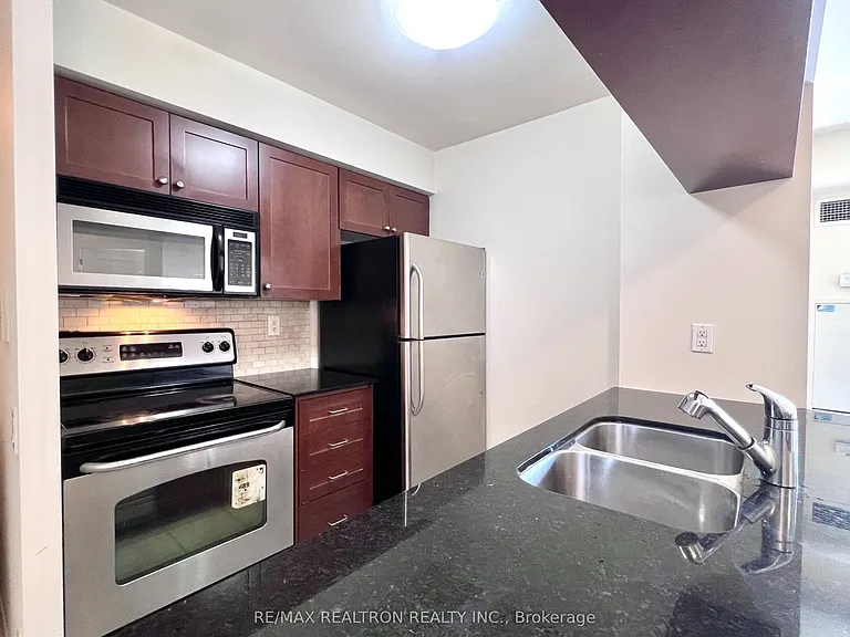 60 Saint Clair Ave W #1204 — Photo 13