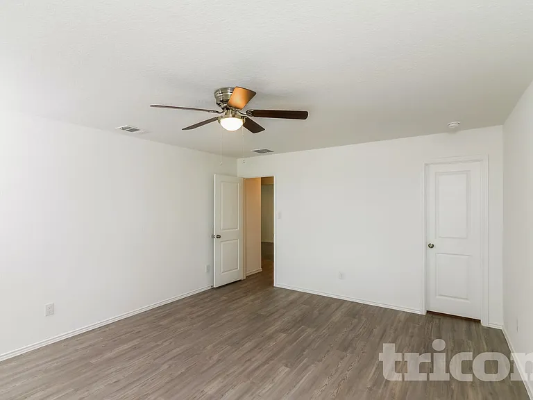 10238 Devon Wheel St — Photo 6