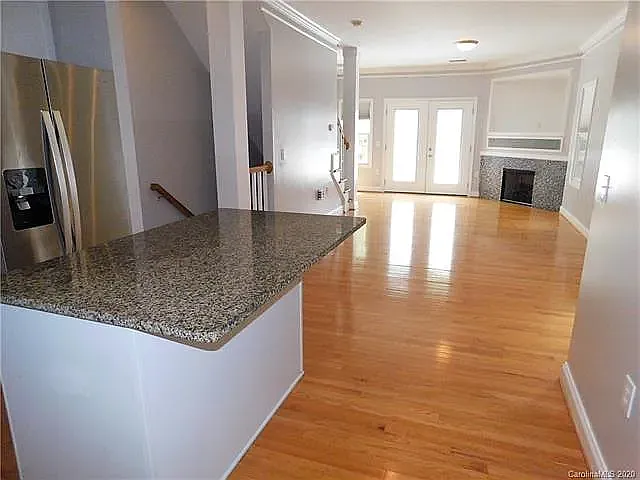 733 Grandin Rd — Photo 2