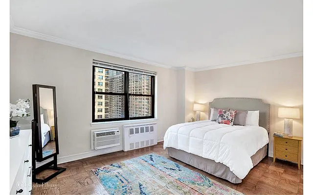Rented by Douglas Elliman | media 4