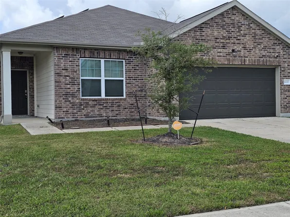 6330 Highland Bend Dr, Richmond, TX 77469