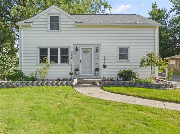309 Lowden Point Rd, Rochester, NY 14612