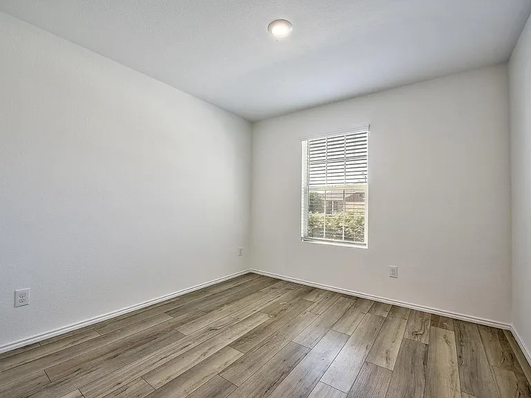 444 Frio Pass Trl — Photo 11