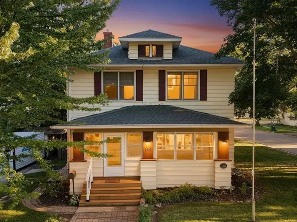 515 Jay St, Saint Clair, MI 48079
