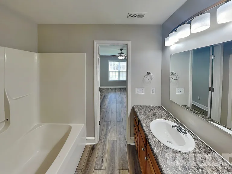 5229 Harmon Pl — Photo 9