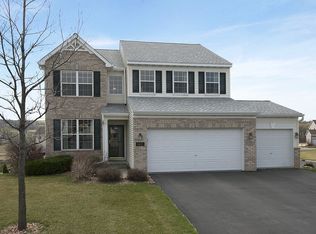 8421 Blazing Star Cir, Shakopee, MN 55379