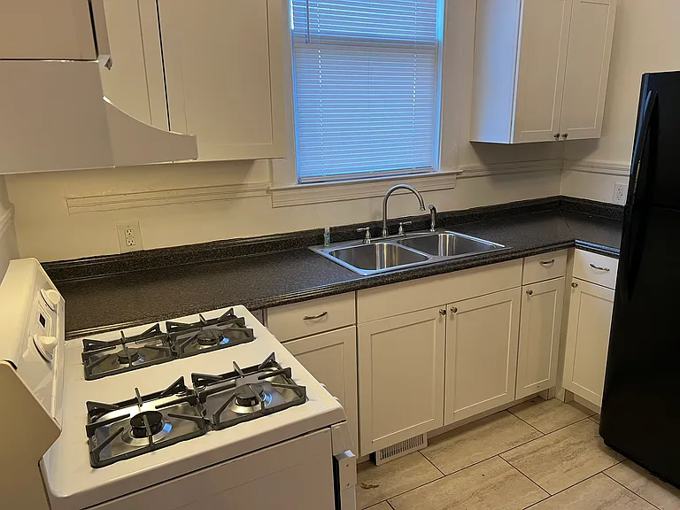 1108 Highland View Ave — Photo 7