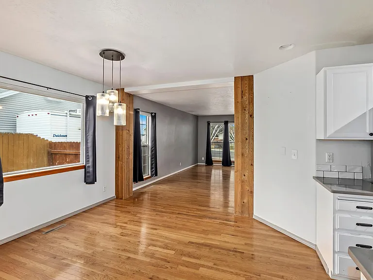 624 Greentree Way — Photo 4
