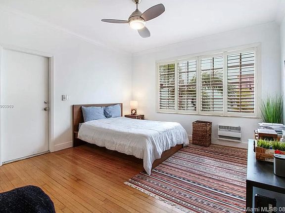 2nd image of 1018 Euclid Ave APT 4