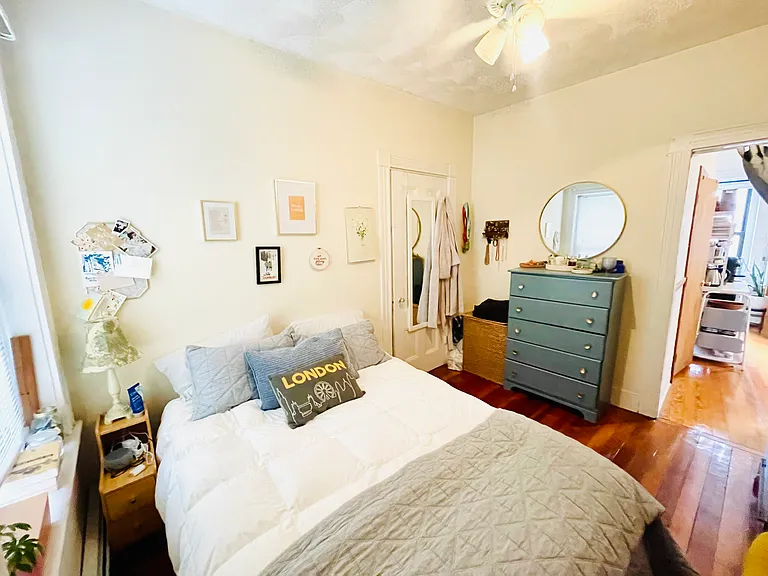 206 Hanover St #6 — Photo 9