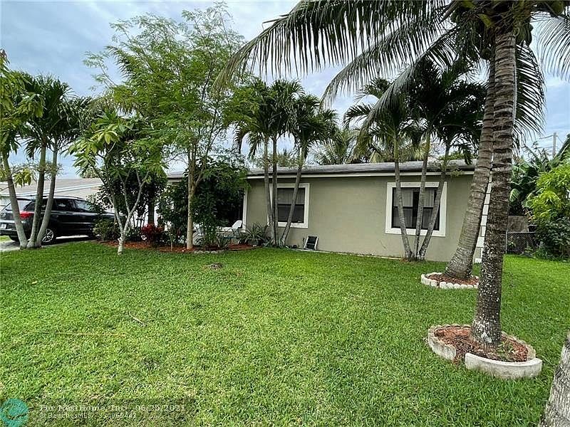1st image of 1610 SW 68th Way