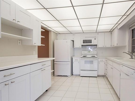 5th image of 4819 8th Ave N APT 107