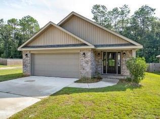 1230 Forest Glen Dr W, Mobile, AL 36618