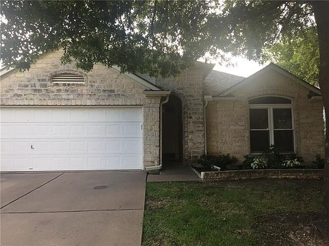 1st image of 15304 Ecorio Dr