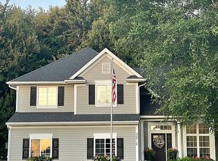 1878 Suntree Ln, Zeeland, MI 49464