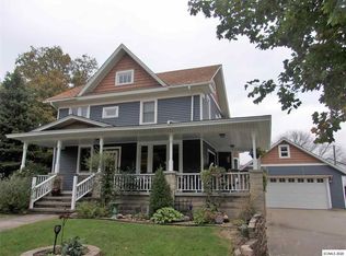 110 Park Ave, Strawberry Point, IA 52076