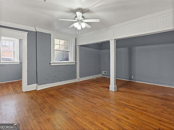 4th image of 164 4th St NE APT 9