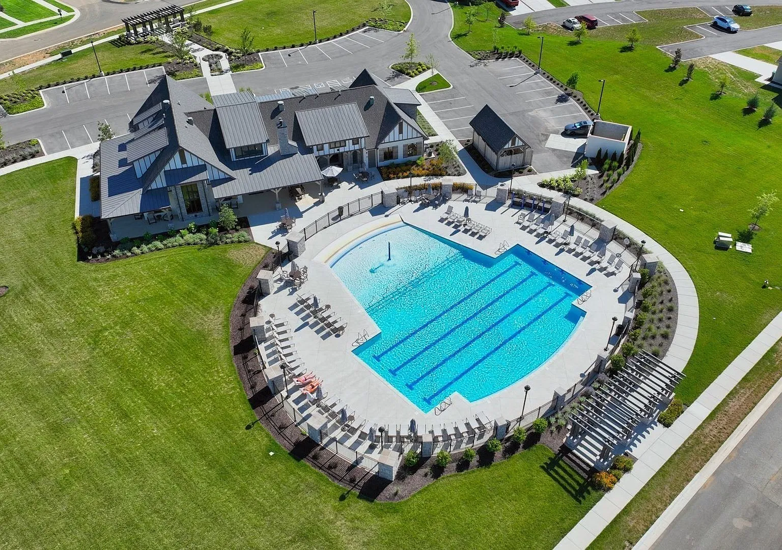 **Be The Lucky One To Live In This 2022-Built Upscale Home In The Preserve At Belle Pointe** — Photo 4
