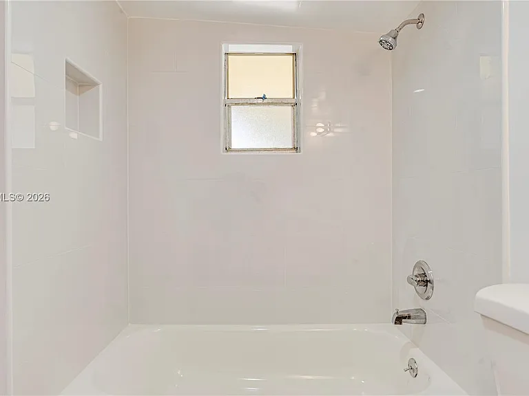 1085 NE 128th Street Front #FRONT — Photo 24