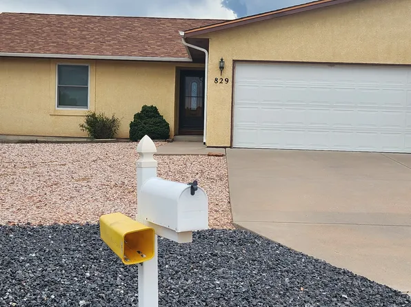 829 S Waterleaf Pl, Pueblo, CO 81007