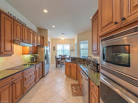 5th image of 20916 Torre Del Lago St