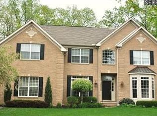2389 Delray Ln, Avon, OH 44011