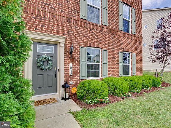 3rd image of 1035 Agricopia Dr