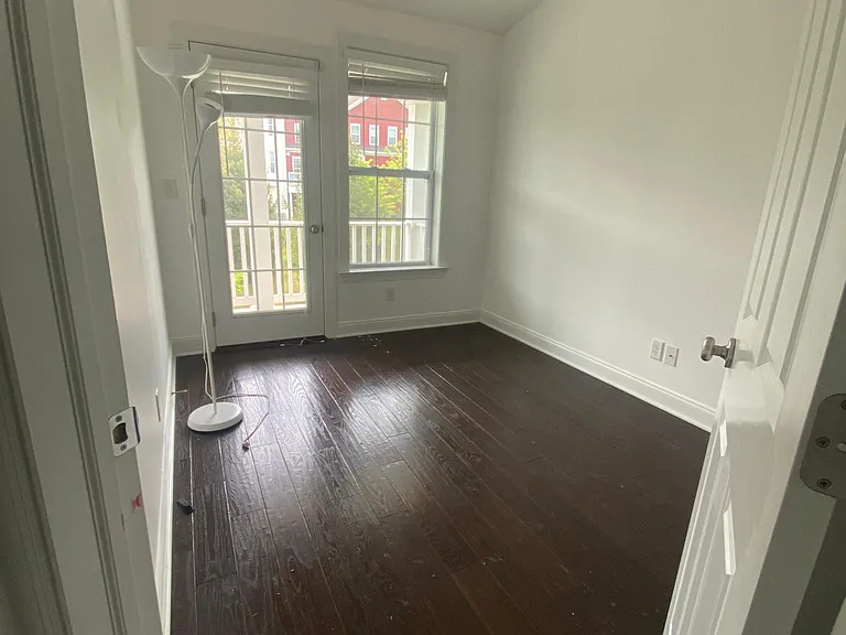 188 Warrington Round — Photo 10