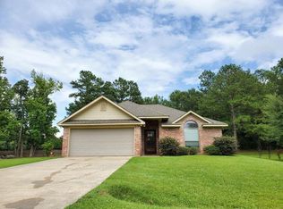 7 Hemingway Dr, Sumrall, MS 39482