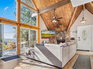 27638 Saint Bernard Ln, Lake Arrowhead, CA 92352