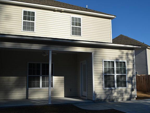 3rd image of 1648 Cambria Dr #A
