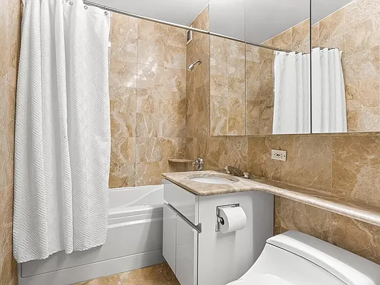 Rented by Corcoran | media 19