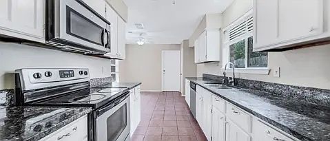 2nd image of 21210 Fernhollow Ln