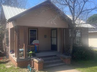 1201 N 5th St, Ballinger, TX 76821