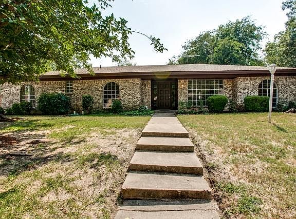 2nd image of 4013 Aragon Dr