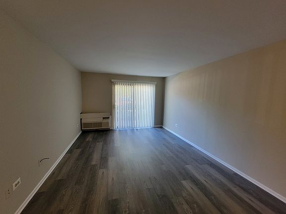 2nd image of 716 Prescott Dr APT 103
