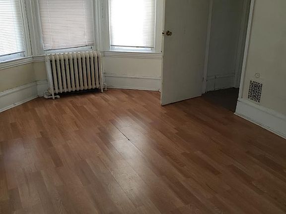 4th image of 4912 Warrington Ave Floor 2