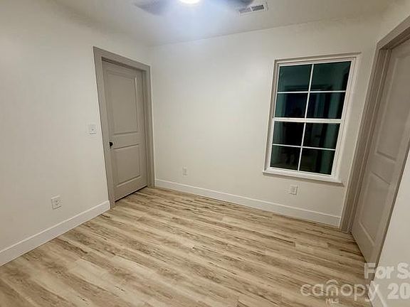 4th image of 111 Cotton Grove Rd