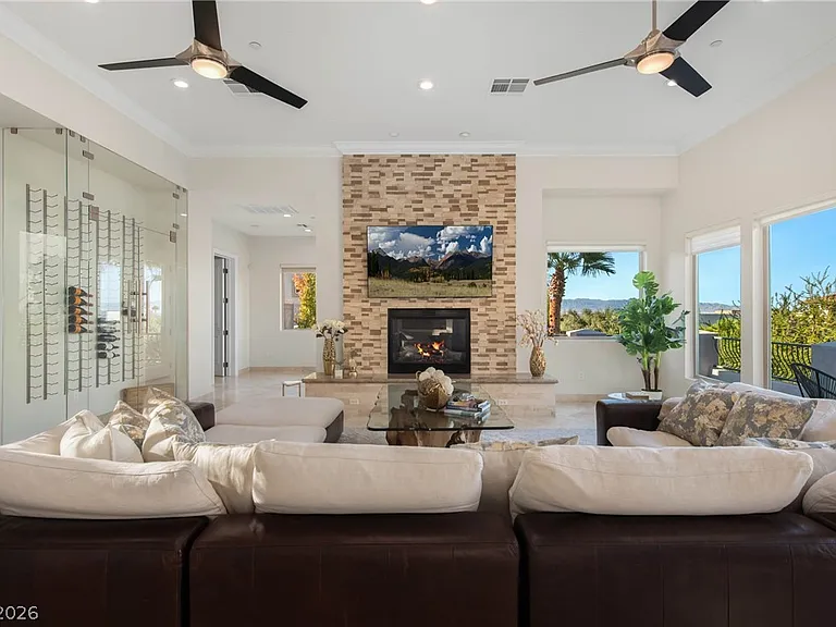 1635 Liege Dr — Photo 25