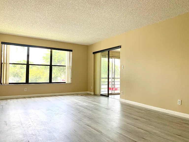 2312 S Cypress Bend Dr #209 — Photo 15