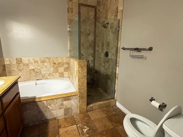 10715 Camarillo St #101 — Photo 18