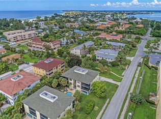 3704 6th Ave APT 8, Holmes Beach, FL 34217
